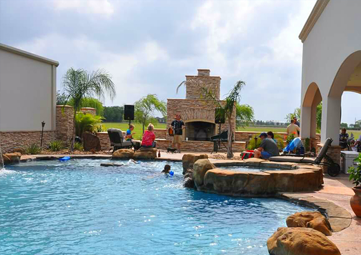 residential swimming pool contractors